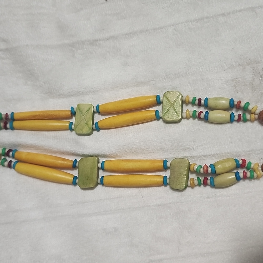Handcrafted Beaded Native American Necklace with Brown Pendant - Picture 3 of 5